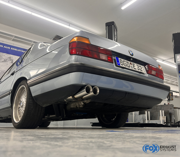 Fox Edelstahl Sportauspuff-Komplettanlage ab Kat BMW 7er E32 740i 2x76mm rund doppelwandig abgeschrägt