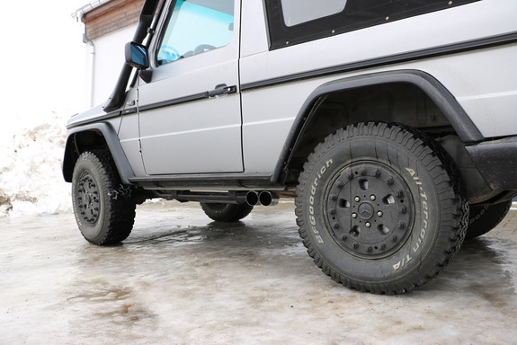 Fox Edelstahl Racing-Komplettanlage ab Kat Mercedes G-Klasse Cabrio W463 ohne Trittbrett 2x80mm rund scharf abgeschrägt: MB050052-090ANLR