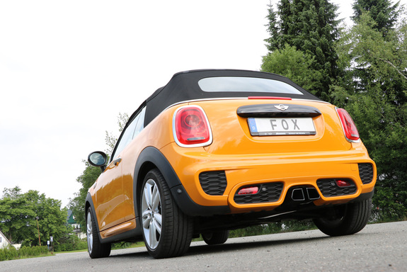 FOX Edelstahl Mittig Sportauspuff Mini Cooper S F56 F57 ab Bj. 2014 2x95x78mm trapezförmig eingerollt schwarz: MN022002-802S