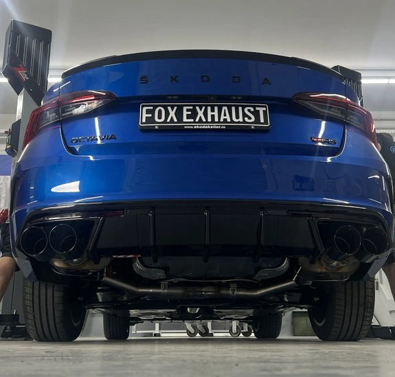 FOX Edelstahl Duplex Racing-Komplettanlage ab OPF Skoda Octavia RS TSI Typ NX je 2x100mm rund doppelwandig abgeschrägt in schwarz: SK063033-294BANLR FOX Edelstahl Duplex Racing-Komplettanlage ab OPF Skoda Octavia RS TSI Typ NX je 2x100mm rund doppelwandig abgeschrägt in schwarz: SK063033-294BANLR